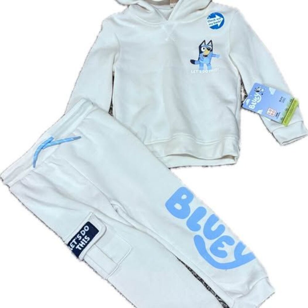 Bluey Hoodie and Sweatpants Set Size 3T NWT